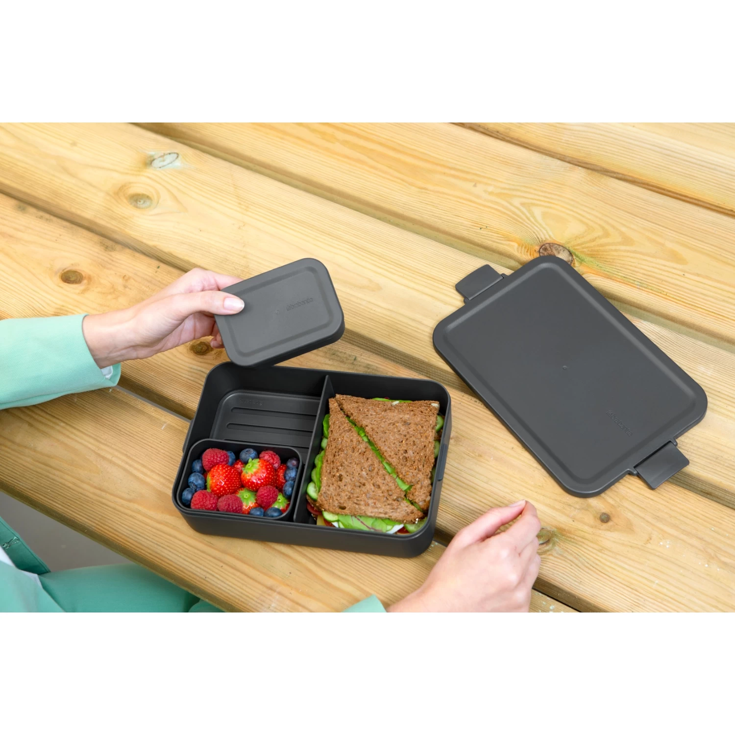 Brabantia Make & Take Bento Lunchbox Groot Donkergrijs 4 Brabantia Make & Take Bento Lunchbox Groot Donkergrijs - Afbeelding 4