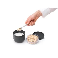 Brabantia Make En Take Yoghurtbeker 0,5 Liter Donkergrijs 9 Brabantia Make En Take Yoghurtbeker 0,5 Liter Donkergrijs -Keukenwinkel 102 4180 3 1